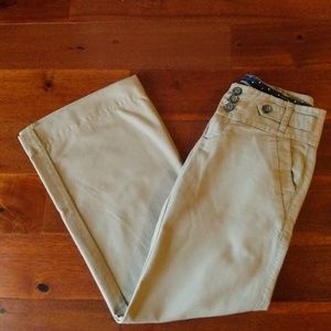 American Eagle khaki Pants